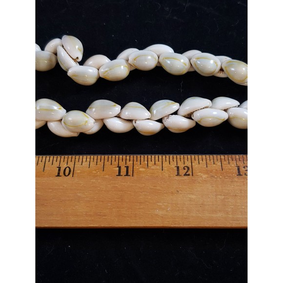 Vintage Unsigned Cowry/Cowrie Shell 17" Long Strand Chunky Statement Necklace - Picture 7 of 7